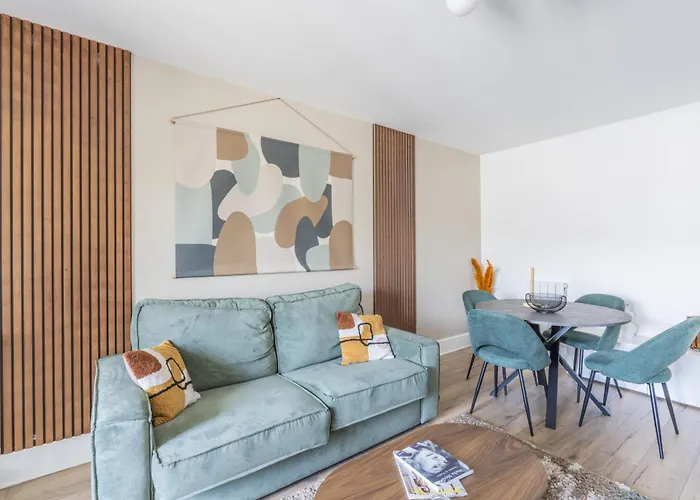 - Le Celeste - 345b Daire Versay